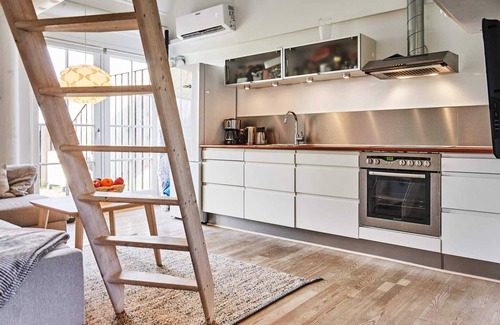 Akirkeby Apartment | 5 person holiday home in Aakirkeby