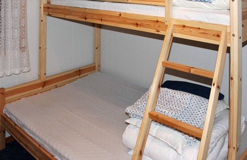 Rodoy House | 5 person holiday home in Selsøyvik