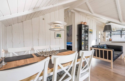 Jegum House | 5 person holiday home in Oksbøl