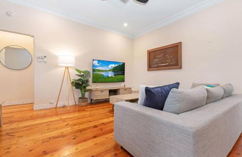 Moama House | 5 Simms - Echuca Holiday Homes