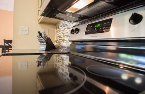 Roselawn Finance Condo | 5-STAR Rated - Cincinnati's favorite extended stay Apartments!