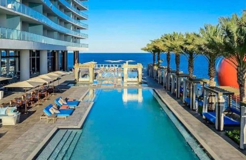 Hollywood Condo | 5 Stars LYFE , 25th floor 1bedroom on Beach with Ocean view