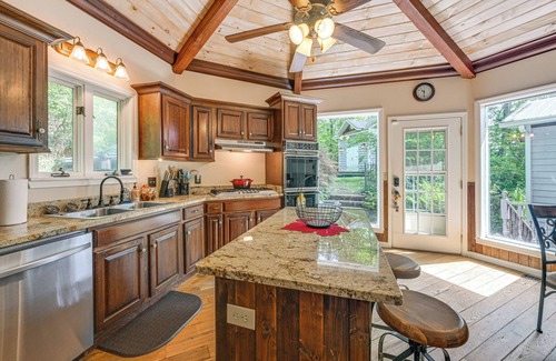 Franklin House | 5-Story Group Getaway w/Game Room in Franklin!