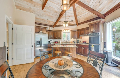 Franklin Cottage | 5-story Group Getaway w/Game Room in Franklin!