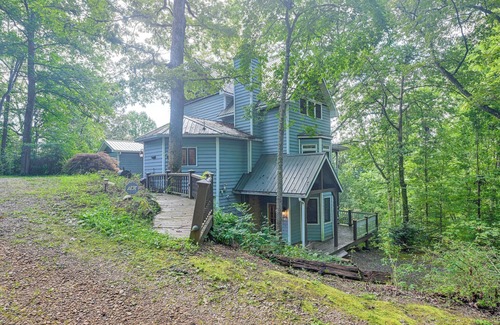 Franklin Cottage | 5-story Group Getaway w/Game Room in Franklin!