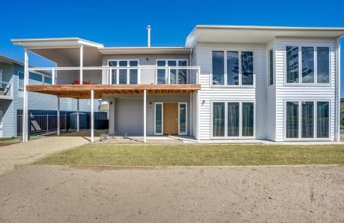 Encounter Bay House | 5 Tabernacle Rd Encounter Bay- No Linen Included