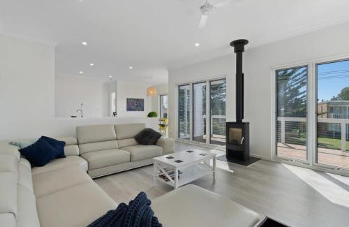 Encounter Bay House | 5 Tabernacle Rd Encounter Bay- No Linen Included