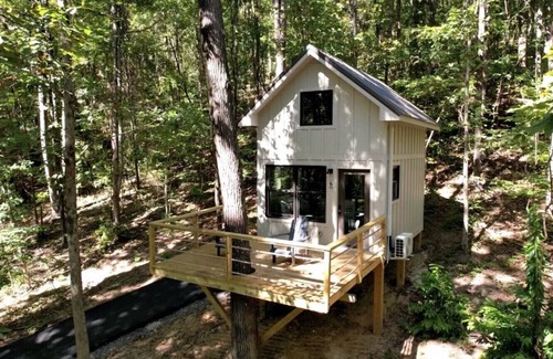Groveoak Cabin | #5(Willow) Luxury Treehouse near Lake Guntersville