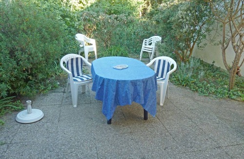 Jard-sur-Mer Villa | 50 m from the beach: Villa with 2 bedrooms for 4/5 pers. 2 *, Internet, WiFi