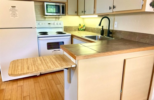 Punaluu Condo | #50, ‘Olu ‘Olu Condo | 1 Bed, 1 Bath