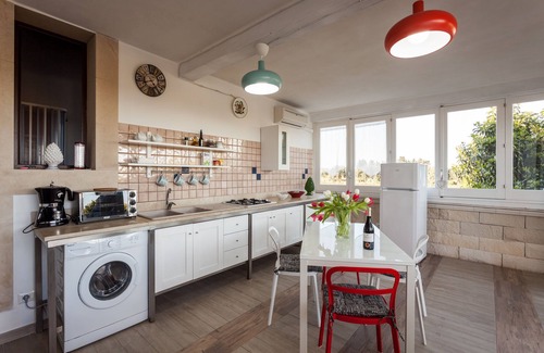Syracuse Cottage | 50 Sqm Flat With Private Pool + Internet WiFi