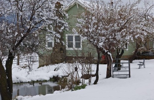 Weed House | 500 Acre Ranch on the Foot of Mount Shasta.