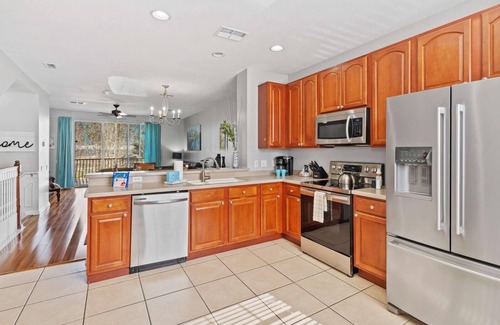 Florida Central Atlantic Coast House | 5026-11 Cozy Multi-Story 3-BD Condo at Vista Cay