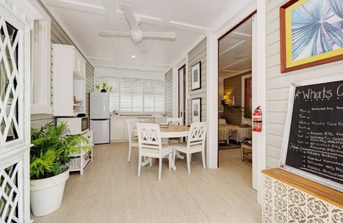 Horseshoe Bay Ski Chalet | 50HSB your Island Oasis n "BEST BEACH" Horseshoe Bay nnMagnetic Island