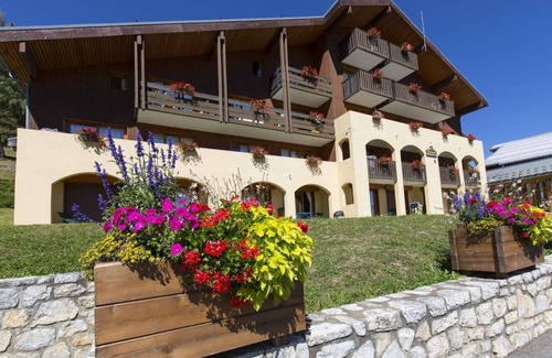 Doucy-Combelouviere Apartment | 50m from resort center, balcony, parking, tv, ski locker, 32m², Valmorel