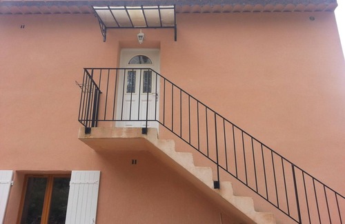 La Bastide-des-Jourdans Apartment | 50m2 apartment with all comfort