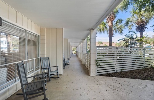 Beaufort Apartment | 513 Sunsuite - New to Program! Resort Access Always Included!