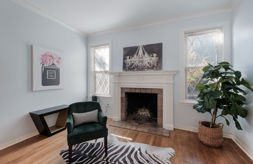 Midtown Condo | 516 | Amazing 2BR 1BA Apt in Historic Alta Vista, SA!