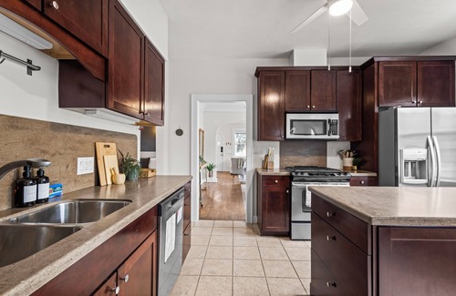 West Colfax House | 5280 Oasis - Hot Tub + Walk to Sloan's Lake