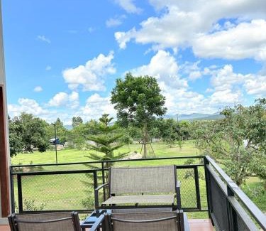 Li Hotel | 549 Resort & Cafe Lamphun
