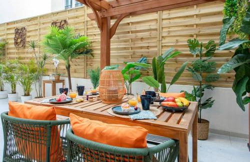 Musicians Quarter Apartment | #55 Sun terrace AC & Wifi 10mins walk to Sea & oldtown