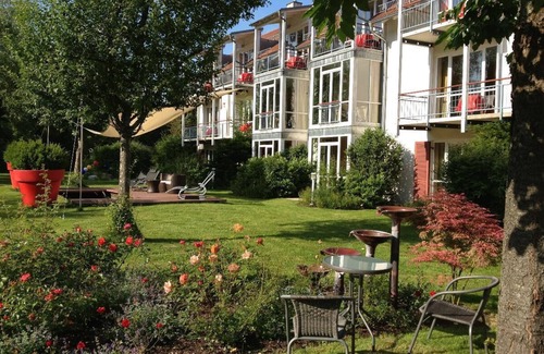 Zwiesel Apartment | 56qm große rollstuhlfreundliche 2-Raum-Suite mit Terrasse