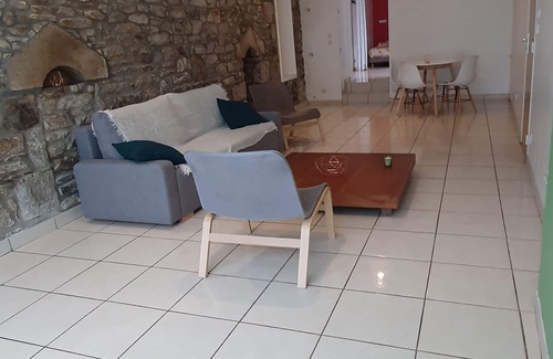 Quimper Apartment | 58m2 apartment 10min walk from the station
