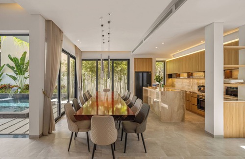 Ngu Hanh Son Villa | 5bdrm Luxury Modern Pool Villa + Suite, 5 Min to My Khe Beach