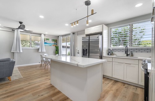 Ewa House | 5BR/3BA Ewa Beach Home - Sleeps 10, WiFi, A/C + Walk to Beach & Golf