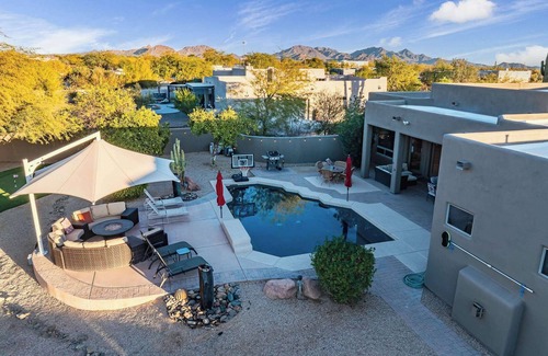 Desert View Village House | 5BR | Pool, Patio, Outdoor TV & In-Pool Hoops