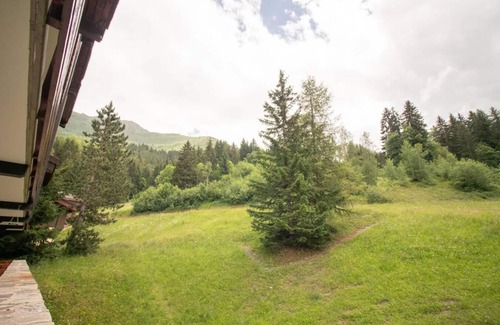 Les Avanchers-Valmorel Apartment | 5m from ski slopes, 7th floor, view mountain, balcony, tv, ski locker, 57m², Valmorel