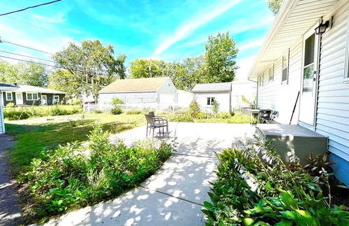 Richfield House | 5minutes to Airport & MOA. Central-Cozy, Free parking