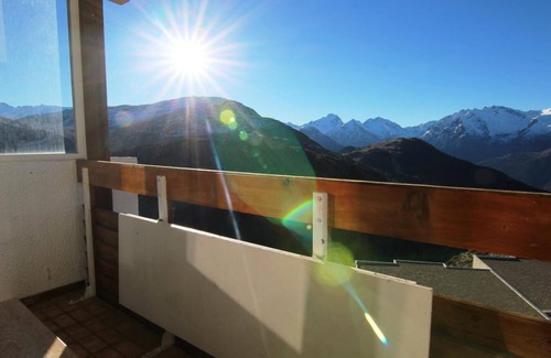 Eclose-Ouest Apartment | 5th floor, balcony, tv, ski locker, 40m², Alpe d'Huez