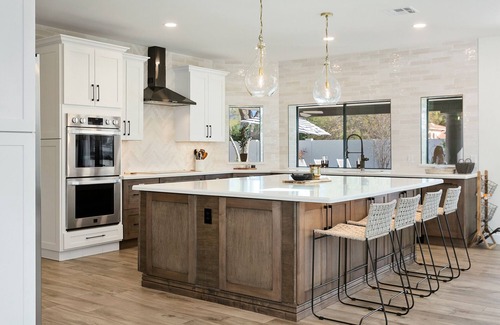 Sunrise Estates House | 6 Bed/4.5 Bath GORGEOUS| SPORT Ct Bocce Ball Pool Hot Tub Putting Green Game Room