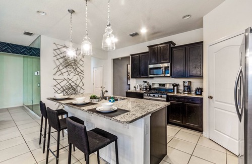 Sunridge Woods Villa | 6 BED | 4 BATH Wealth Villa w/Gamesroom & POOL 7049Oak
