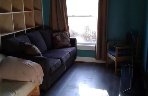 Stoney Creek House | 6 bedroom 2 bath country retreatn