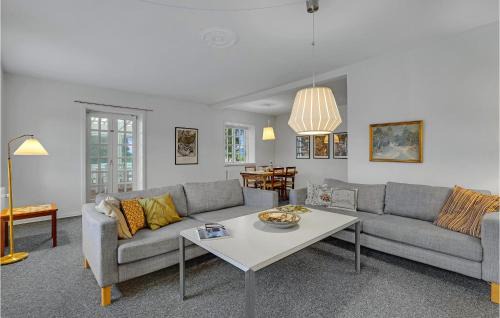 Kvaerndrup House | 6 Bedroom Gorgeous Home In Kværndrup