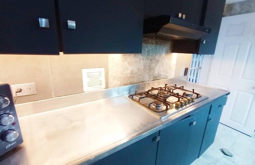 El Poblado Villa | 6 bedroom Poblado Spacious Villa X-Large 20 Person Jacuzzi, 5 Min from Lleras.