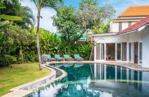Drupadi Villa | 6 Bedrooms Villa in Seminyak - Perfect for Large Group or Family!