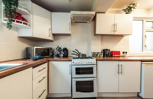 Southampton House | 6 beds in 4 bedrooms house