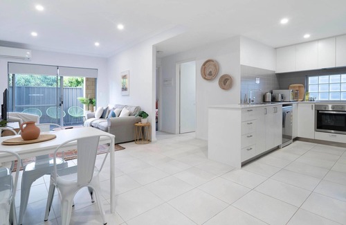 Cloverdale Apartment | 6 Cosy Convenient Cloverdale 2x2 Parking Sleeps 4