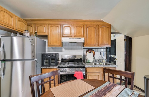 Medford Apartment | 6 Mi to Boston Common: Apt in Medford!