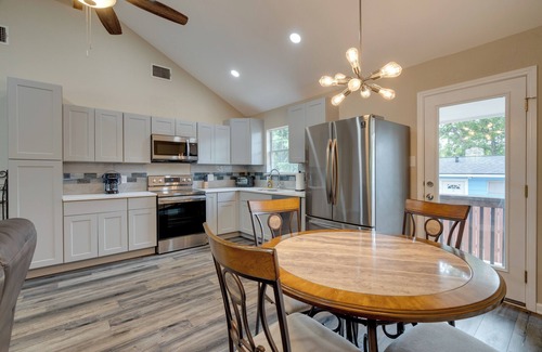 University Hills and Windsor Park House | 6 Mi to Dtwn: Austin Retreat w/Patio & Grill
