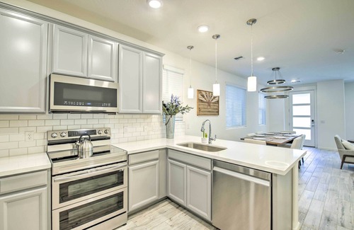 Chandler House | 6 Mi to Dtwn Chandler: Newly Built Townhome