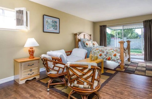 Orange House | 6 Miles From Disney, Between : Los Angeles, & San Diego Close to Vietnamese Town Center