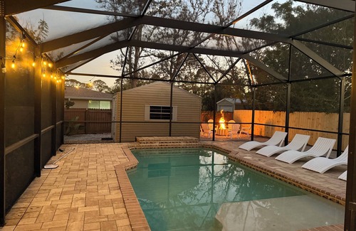 Englewood House | 6 minute walk to Manasota Beach! POOL! Charming 2-bedroom townhome with WiFi, AC