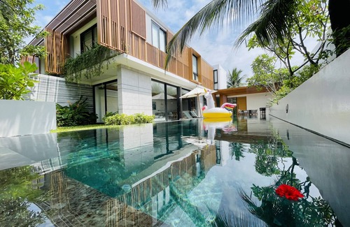 Cua Duong Villa | 6 minutes walking to the beach, 10 minutes to airport/center