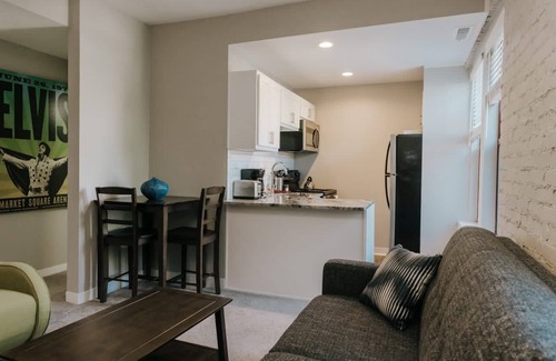 Lockerbie Square Apartment | 6 New Combined Apartments Near Lucas Oil Stadiom