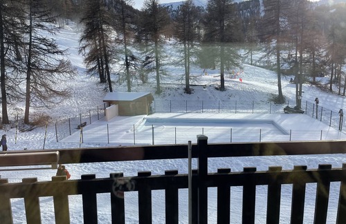 Risoul Apartment | 6-person apartment - at the foot of the slopes - swimming pool and tennis court (in summer)