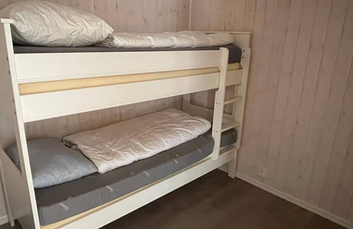 Bomlo House | 6 person holiday home in Rubbestadneset